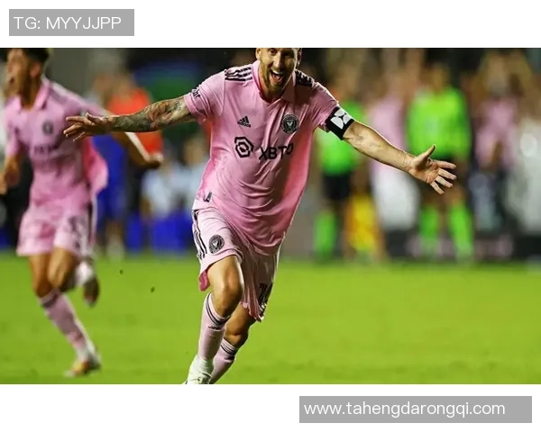 足球明星如何通过脚力量塑造比赛风格与个人成就的秘密揭秘