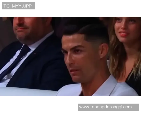 足球明星搞笑瞬间高清图片大集合让你捧腹大笑的精彩时刻