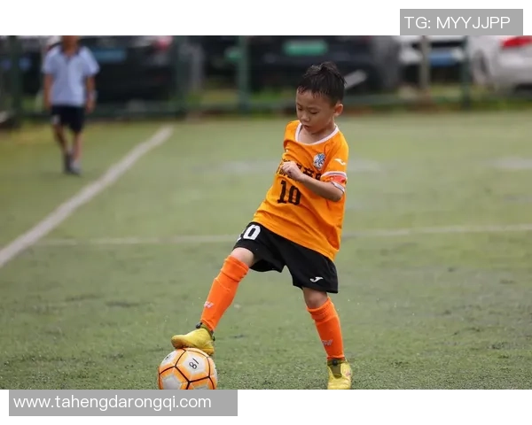 足球明星是否属于追星文化的核心领域探讨与分析 足球明星是否属于追星文化的核心领域探讨与分析