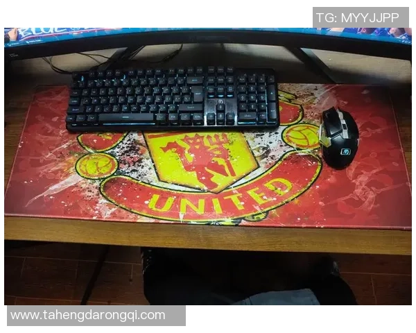 足球明星桌垫图片欣赏打造你的个性化足球主题空间