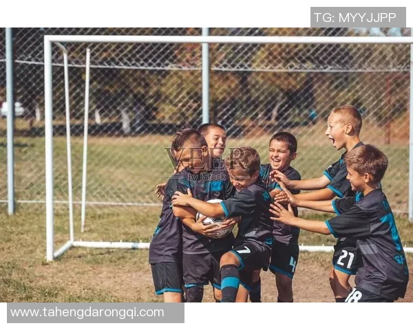 足球明星的孩子们在白人家庭中成长的独特经历与挑战 足球明星的孩子们在白人家庭中成长的独特经历与挑战